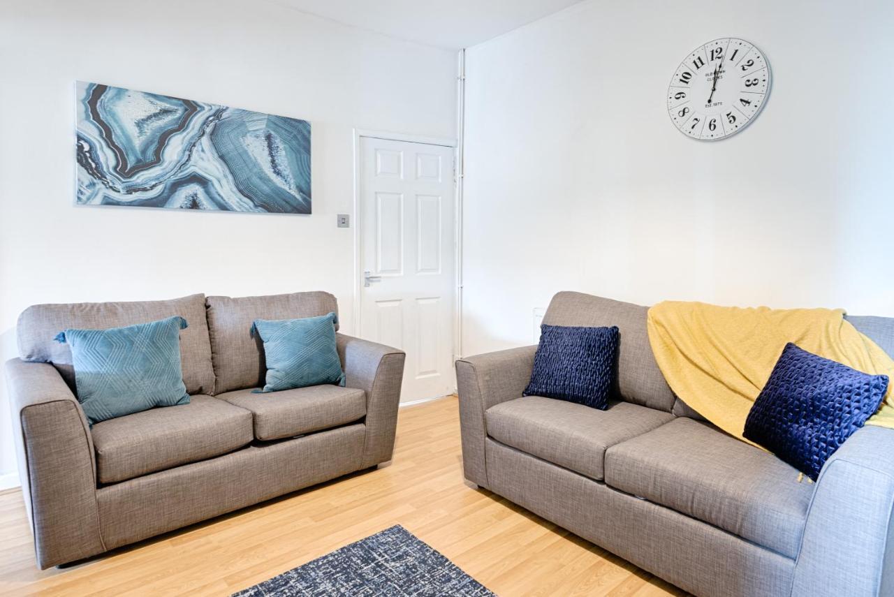 Free Parking, Spacious Rooms, Smart Tv'S All Rooms Swansea Exterior photo